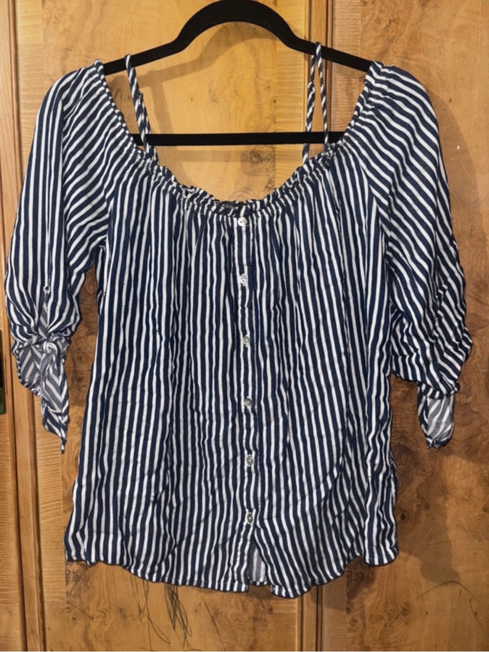 BE COOL Navy and White Striped Button-Front Off-Shoulder Top size Large